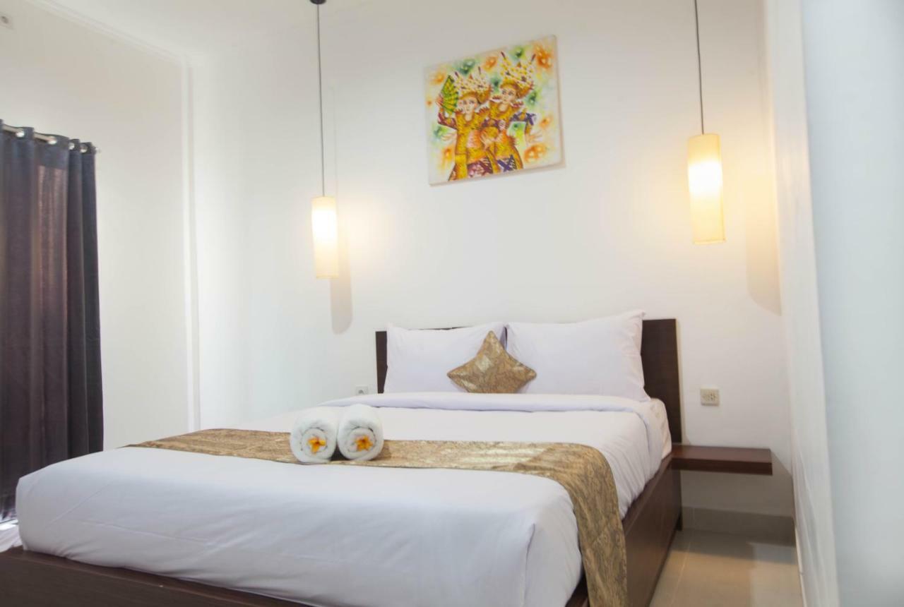 Yankee Fara 14 Hotel Seminyak  Bagian luar foto