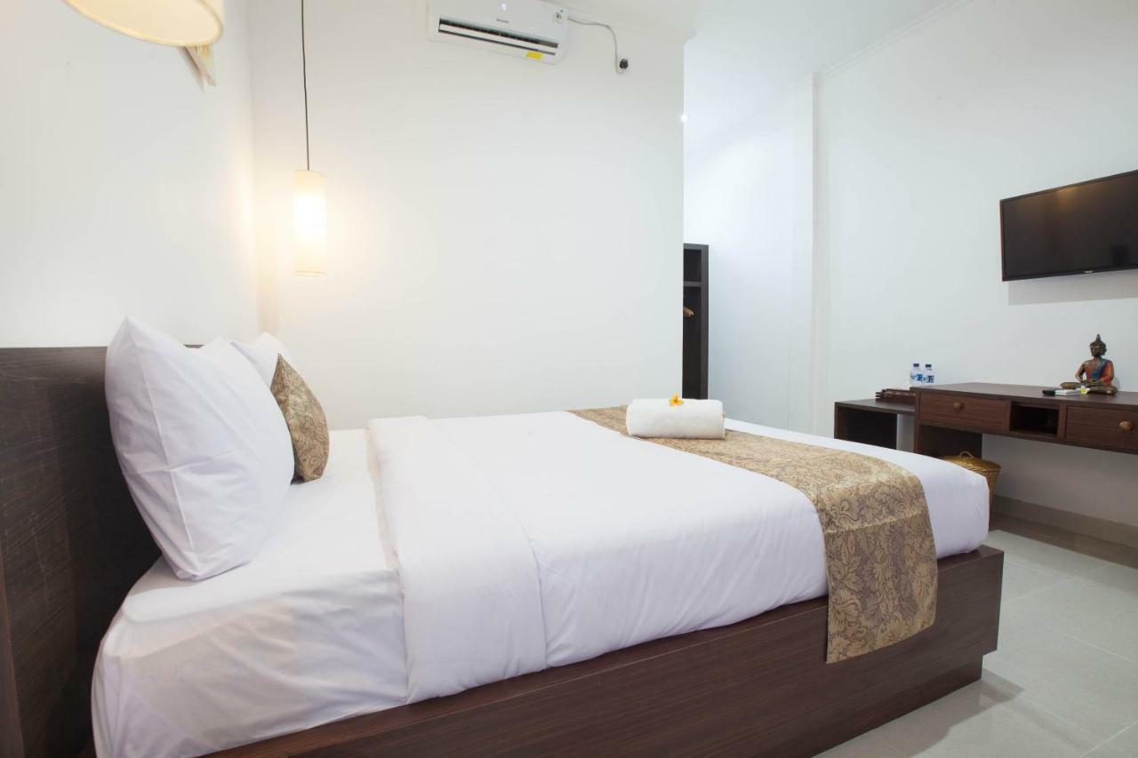Yankee Fara 14 Hotel Seminyak  Bagian luar foto